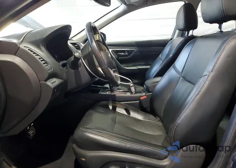 2017 Nissan Altima 2.5 из США, поврежденный, VIN 1N4AL3AP8HC127913